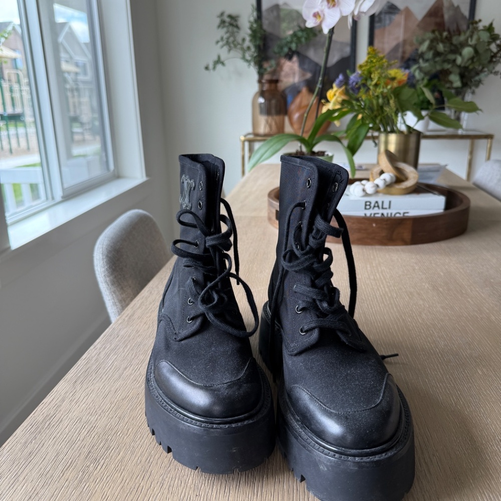 CELINE BULKY LACED UP BOOT | BLACK - Picture 3 of 13